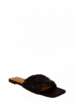 921026 NERO